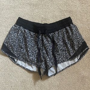 lululemon hotty hots